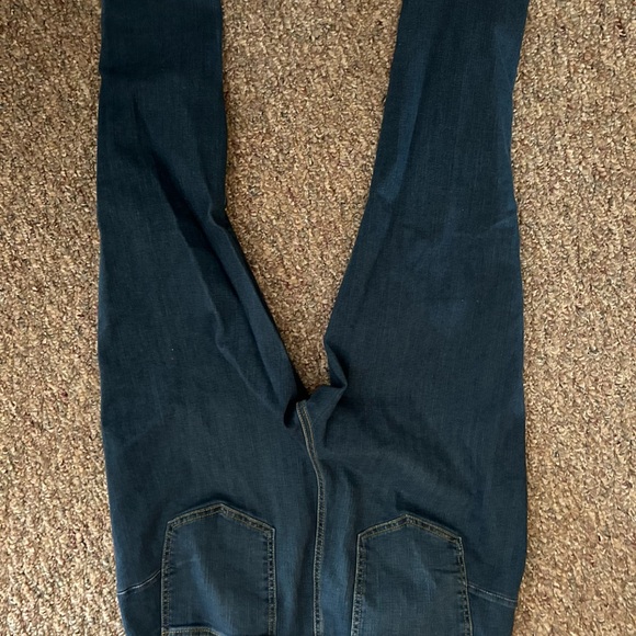 Torrid 18 Tall Bombshell skinny jeans - Picture 3 of 3